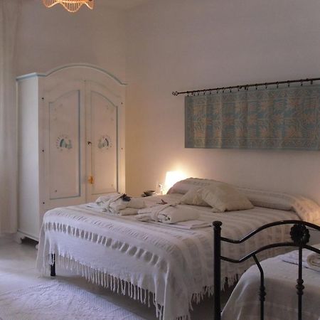 B&B Fragus E Saboris De Sardigna Sadali Rom bilde