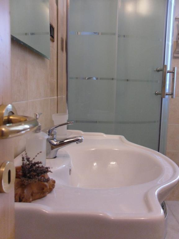 B&B Fragus E Saboris De Sardigna Sadali Rom bilde