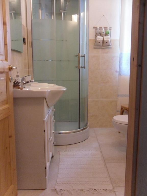B&B Fragus E Saboris De Sardigna Sadali Rom bilde