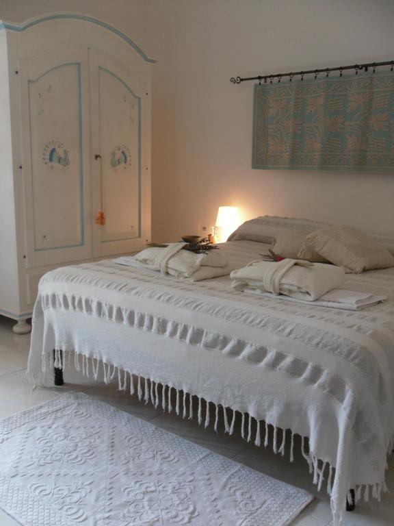 B&B Fragus E Saboris De Sardigna Sadali Rom bilde