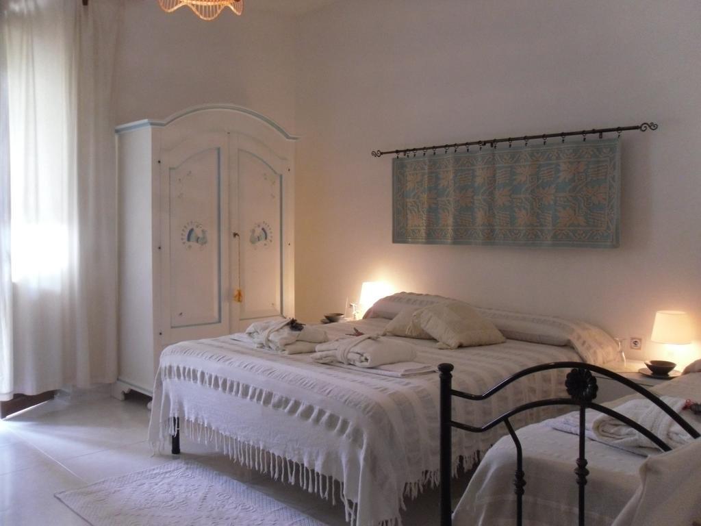 B&B Fragus E Saboris De Sardigna Sadali Rom bilde