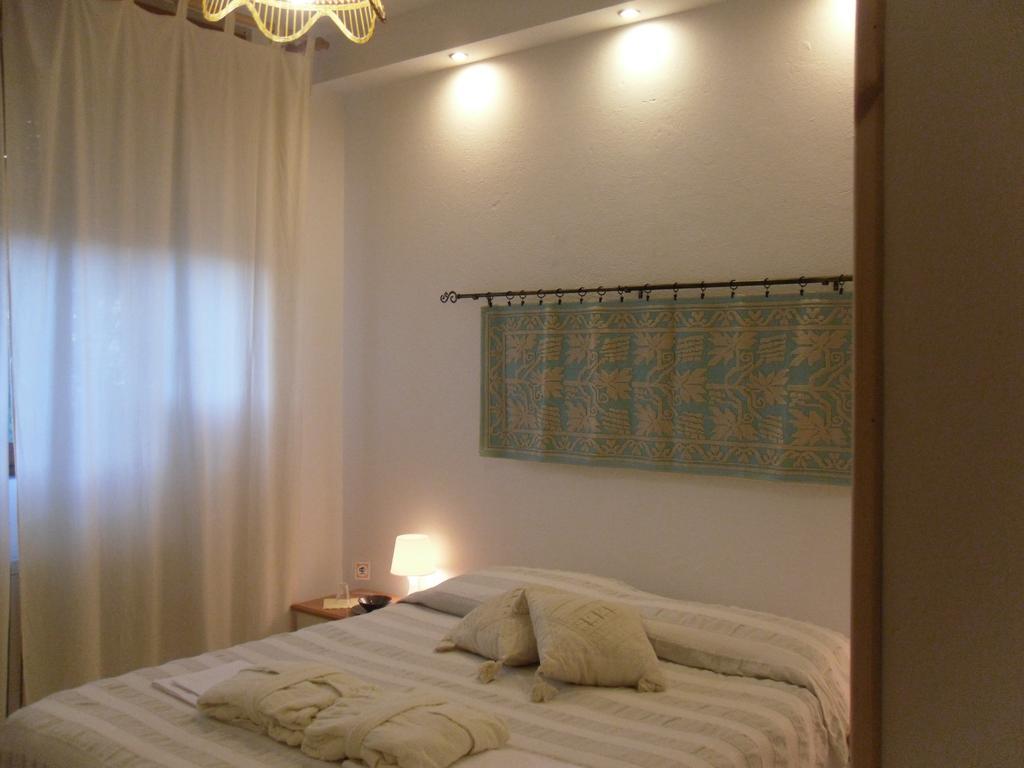 B&B Fragus E Saboris De Sardigna Sadali Rom bilde