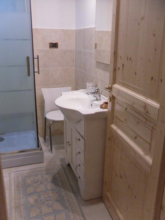 B&B Fragus E Saboris De Sardigna Sadali Rom bilde