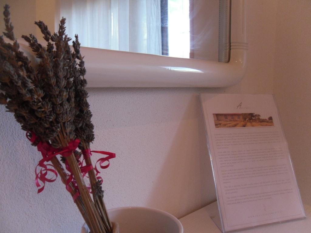 B&B Fragus E Saboris De Sardigna Sadali Rom bilde